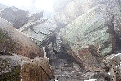 华纳兄弟《哥谭骑士》幕后视频介绍蝙蝠家族